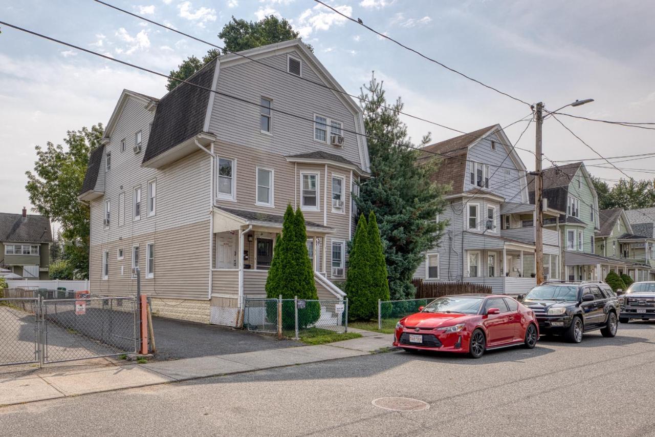 Humble Home With Free Breakfast Offered If Requested! Chicopee Exterior foto